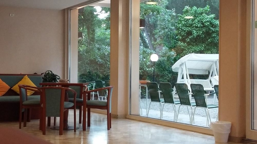 Hotel Condor Мілано-Маріттіма Екстер'єр фото